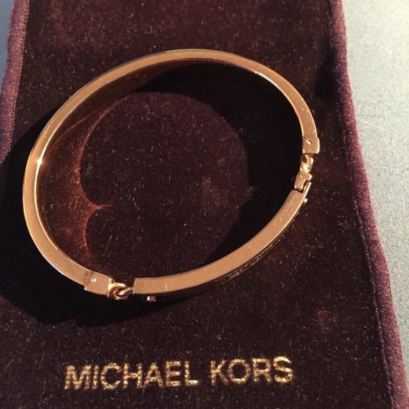 Michael Kors Logo Plaque Bangle Bracelet - Picture 8 of 8